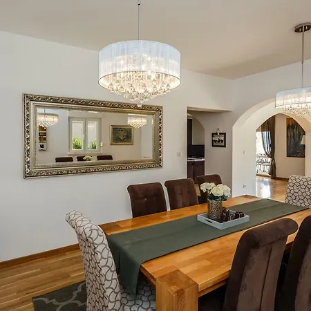 Sun-kissed Luxury Mediterranean Villa Kastela